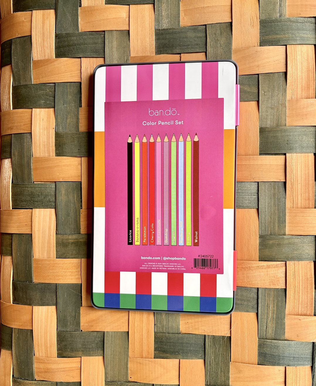 Color Outside the Lines Colored Pencil Set